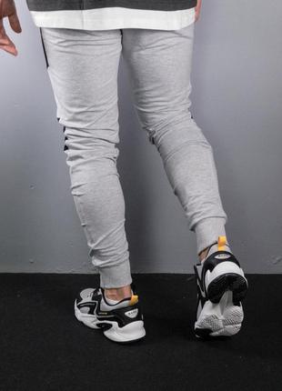 Чоловічі спортивні штани puma gray3 фото