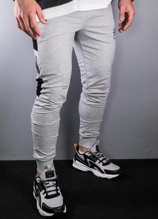 Чоловічі спортивні штани puma gray1 фото
