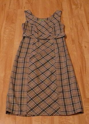 Красивий сарафан в клітку