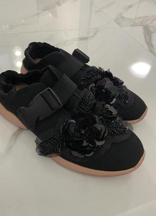 Кроссовки женские stradivarius