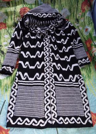 Жіночий кардиган