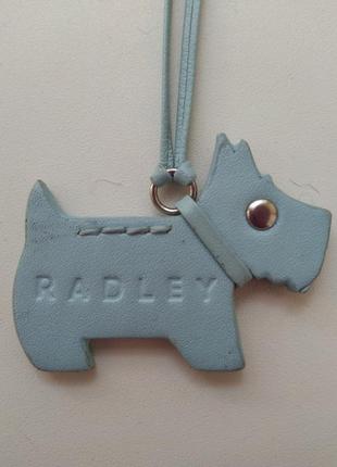 Брелок собачка radley2 фото