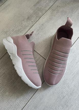 Кроссовки носки пудрового цвета 32 размер