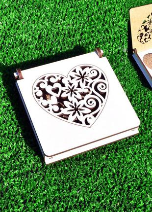 Подставка для обручальных колец сердце с крышкой деревянная свадебная сердечко коробочка белая2 фото