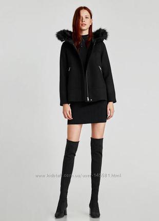 Фірмове коротке пальто zara