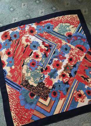 Шёлковый платок в цветы