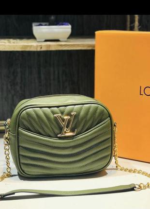 Красивая сумочка в стиле louis vuitton цвет хаки