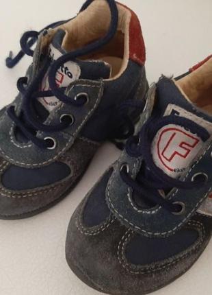 Кросівки, туфлі р 20