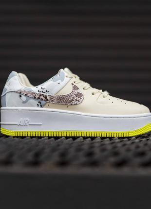 Кросівки nike air force 1 sage1 фото