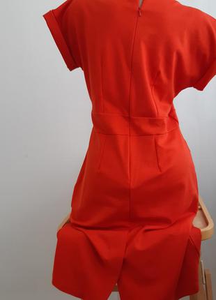Яркое трикотажное платье с асимметрическим вырезом горловины, et vous5 фото