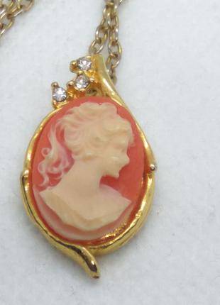 Винтажная подвеска камея из великобритании.10 фото