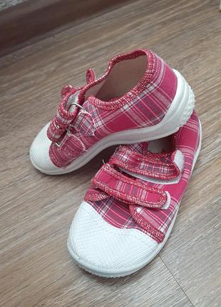 Кеди на дівчинку