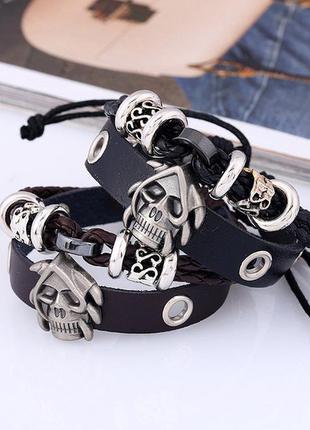 Браслет зі вставкою череп