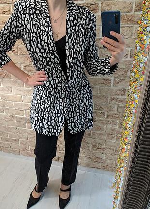 Шовковий піджак у стилі max mara