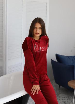 Велюровый костюм pijamoni (резинка для волос в 🎁)
турция