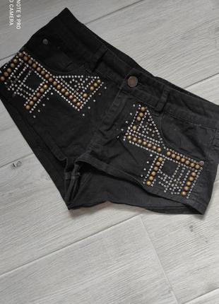 Класні короткі джинсові шортики