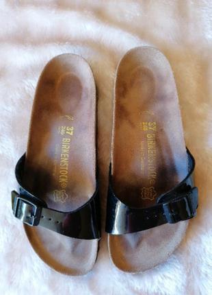 Ортопедические шлёпанцы birkenstock.
размер 37
.2 фото