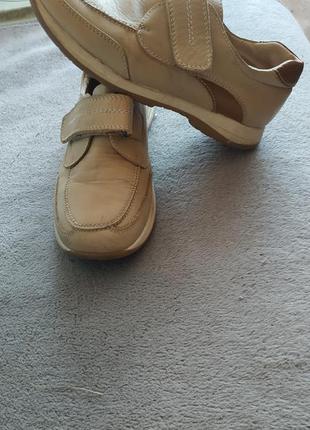 Натуральна м'яка шкіра! відмінні спортивні туфлі на хлопчика р. 35 bonino італія