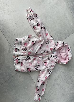 Курточка вєтровка