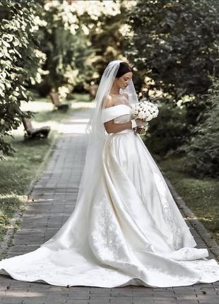 Королівське весільне плаття milla nova модель virginia