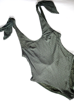 Женский сдельный купальник h&m р.6-8 дл. 68 (сост. новое) рубчик хаки