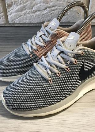 Женские кроссовки nike tanjun2 фото