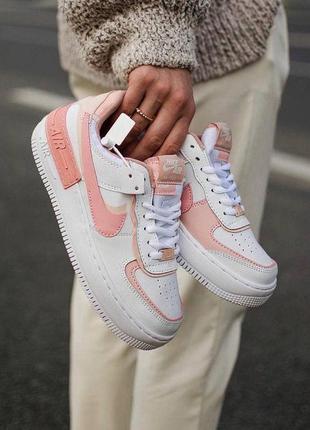 Прекрасні жіночі кросівки nike sb kids sb check premium card 1 білі з рожевим