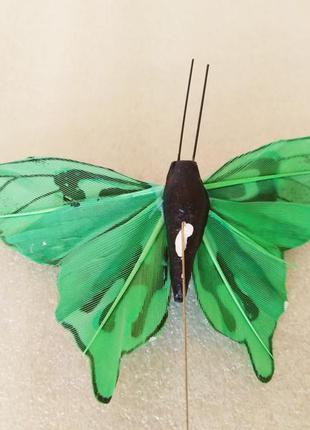 Метелик декоративна на дроті.2 фото