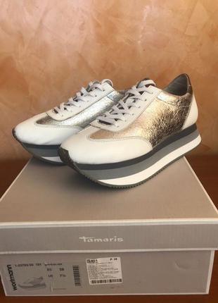 Взуття кросівки tamaris5 фото