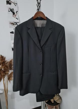 Givenchy оригинал,Костюм брючный 100% шерсть