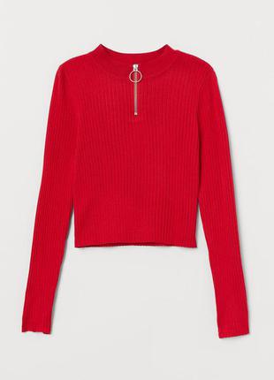 Коротка кофта в рубчик з кільцем