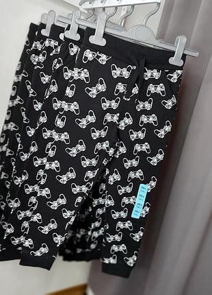 Спортивні штани на хлопчика 7 років