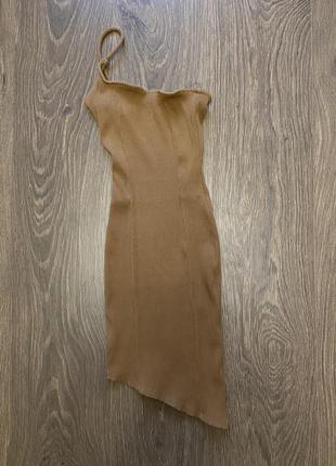 Платье на одно плечо обтягивающее fashion nova коричневое2 фото