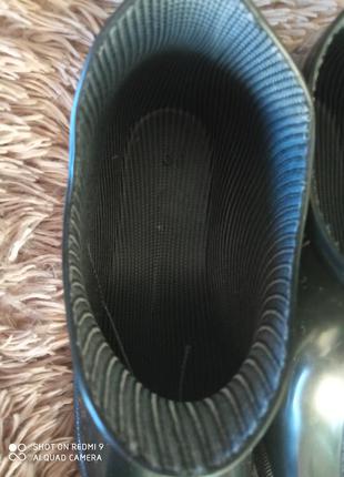 Резиновые сапожки женские р/р 37,38.