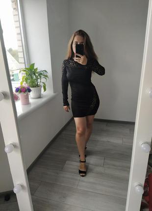 Маленьке черное платье