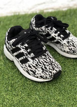 Кроссовки adidas