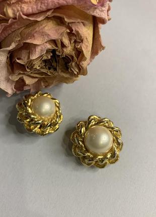 Американський вінтаж: кліпси з перлами