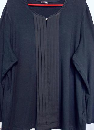 Черная  свободного  кроя блуза  54 -56 размера.2 фото