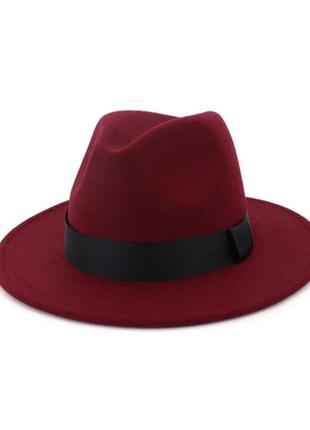Стильная фетровая шляпа федора с лентой бордовый