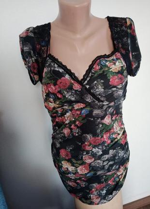 Топ-футболка  в цветы