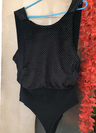 Шикарный велюровый боди с открытой спинкой clockhouse