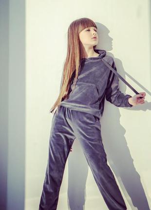 Стильний велюровий спортивний костюм для дівчаток