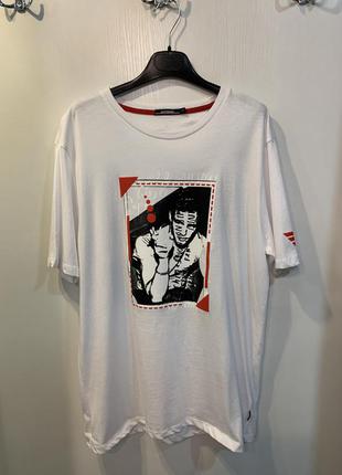 Чоловіча футболка біла