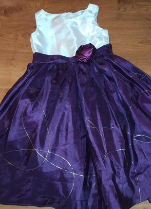 Платье нарядное