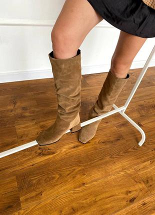 Чоботи труби замшеві шкіряні с квадратним мисом на підборах