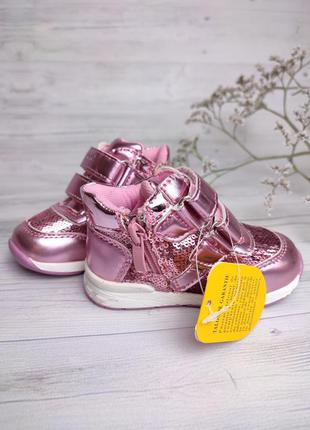 Фірмові демісезонні черевички для дівчинки4 фото