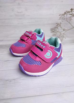 Кросовочки на девочку фирменные уценка