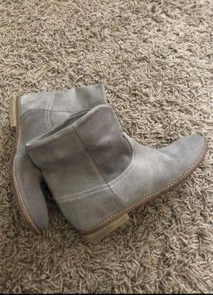 Брендові Шкіряні черевики 38 троянд🔥🔥італія