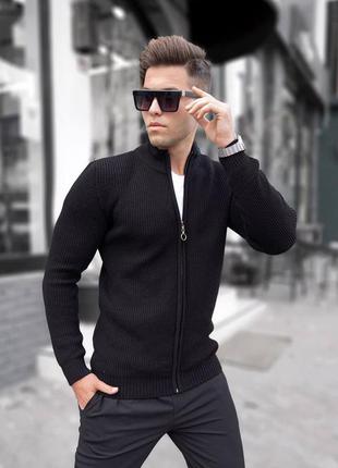 Стильная кофта на замочке