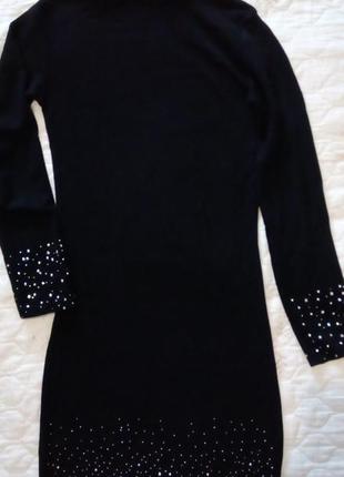 Платье мини офисное силуэтное  черное из мягкого трикотажа с блестками2 фото